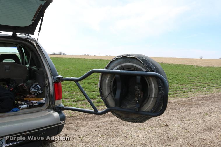 image for item DC7648 1996 Chevrolet Blazer LS SUV