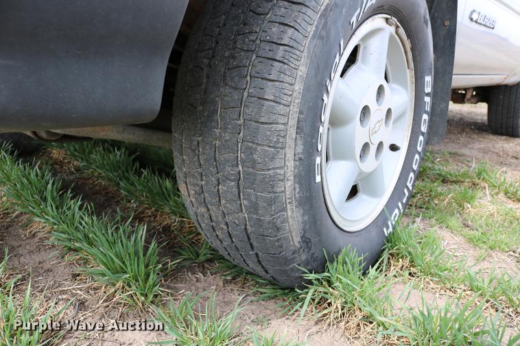 image for item DC7648 1996 Chevrolet Blazer LS SUV