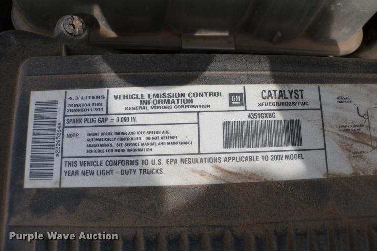 image for item DC7649 2002 Chevrolet Silverado 1500 pickup truck