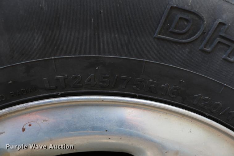 image for item DC7649 2002 Chevrolet Silverado 1500 pickup truck