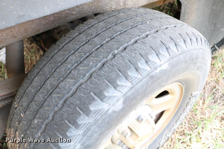 image for item DC7649 2002 Chevrolet Silverado 1500 pickup truck