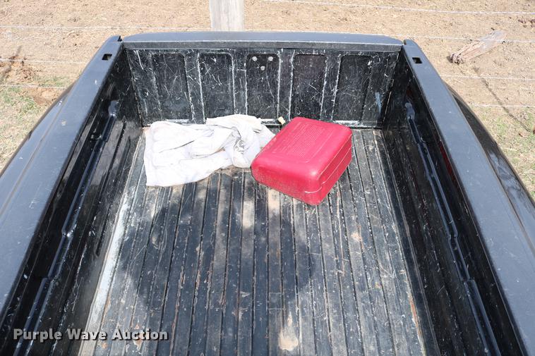 image for item DC7649 2002 Chevrolet Silverado 1500 pickup truck