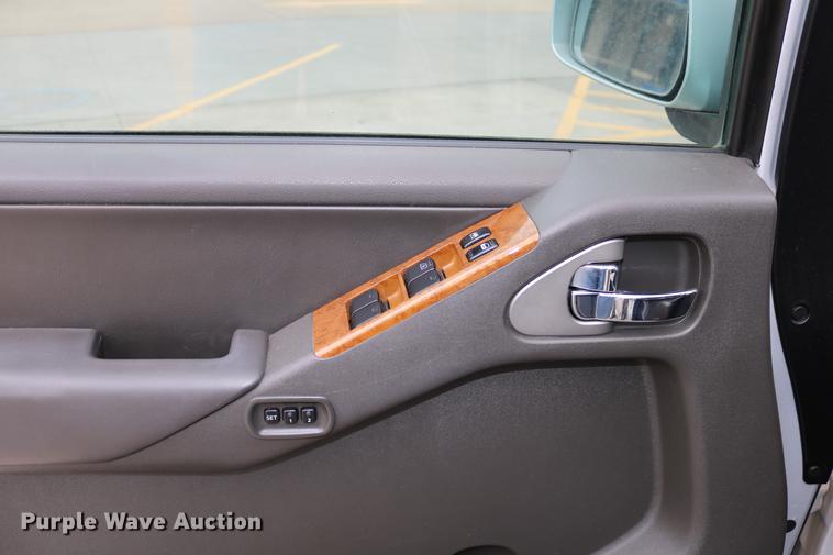 image for item DC7652 2006 Nissan Pathfinder LE SUV