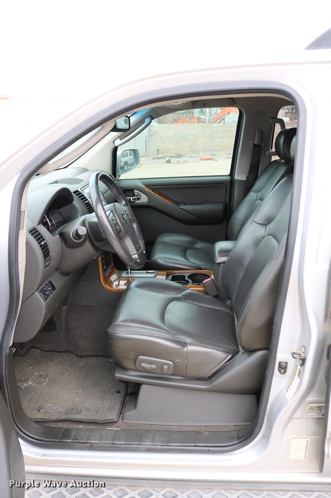 image for item DC7652 2006 Nissan Pathfinder LE SUV