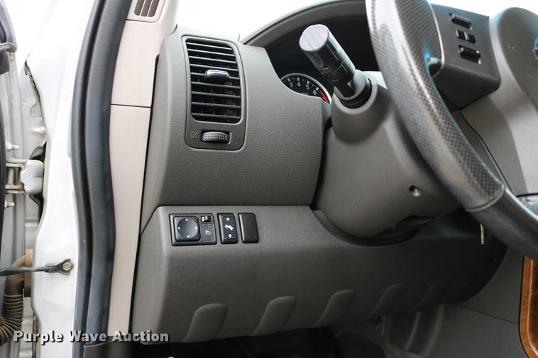 image for item DC7652 2006 Nissan Pathfinder LE SUV