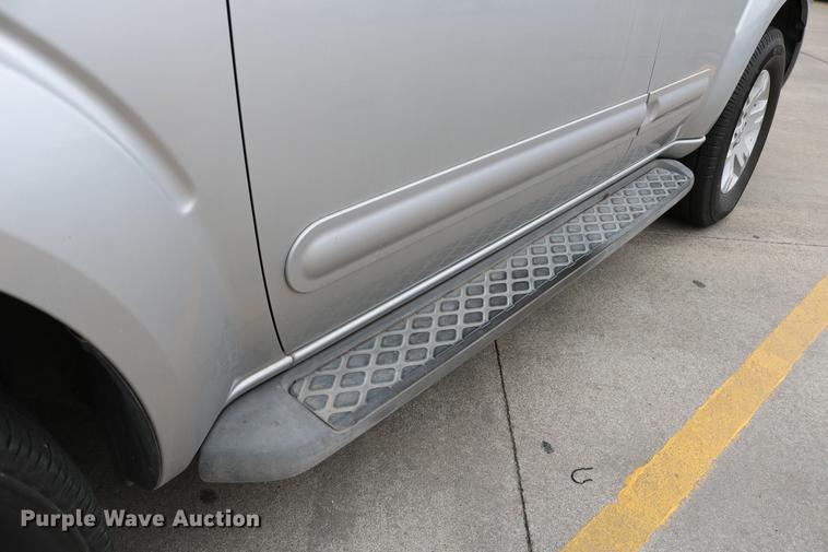 image for item DC7652 2006 Nissan Pathfinder LE SUV