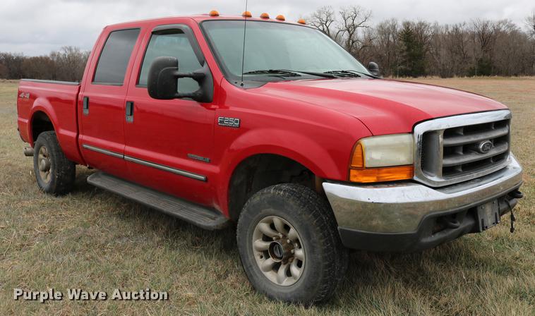 image for item DC7654 1999 Ford F250 Super Duty Crew Cab pickup truck