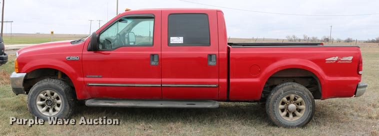image for item DC7654 1999 Ford F250 Super Duty Crew Cab pickup truck