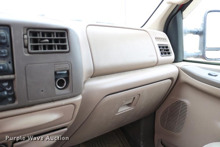 image for item DC7654 1999 Ford F250 Super Duty Crew Cab pickup truck