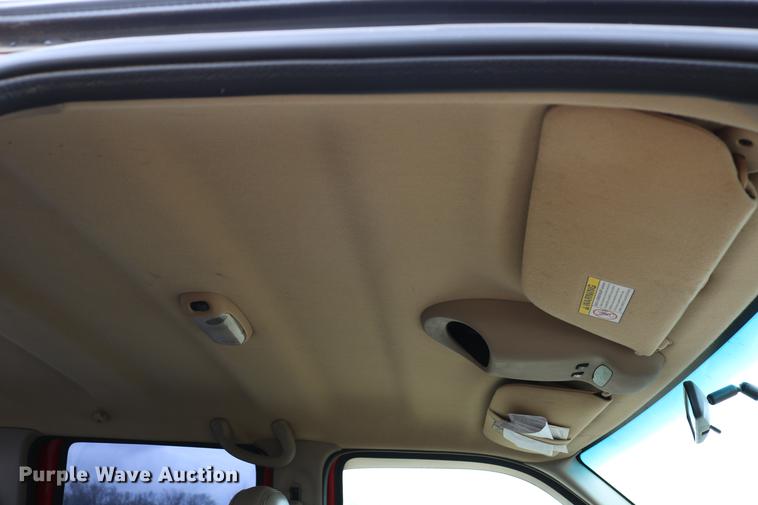 image for item DC7654 1999 Ford F250 Super Duty Crew Cab pickup truck