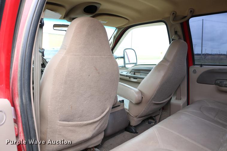 image for item DC7654 1999 Ford F250 Super Duty Crew Cab pickup truck