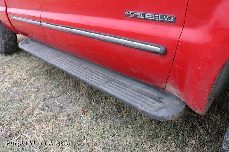 image for item DC7654 1999 Ford F250 Super Duty Crew Cab pickup truck