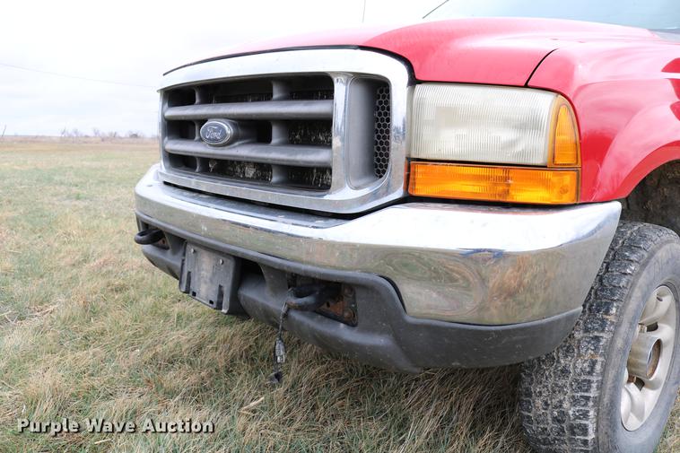 image for item DC7654 1999 Ford F250 Super Duty Crew Cab pickup truck