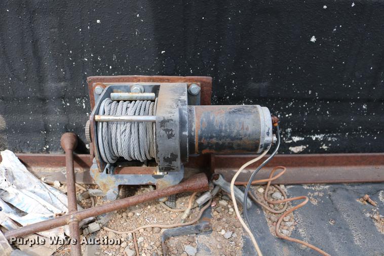 image for item DC7654 1999 Ford F250 Super Duty Crew Cab pickup truck