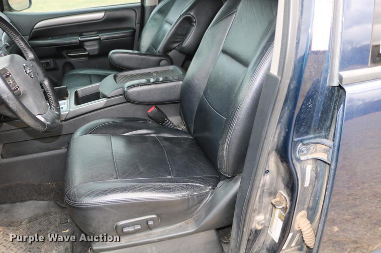image for item DC7655 2008 Nissan Armada SE SUV
