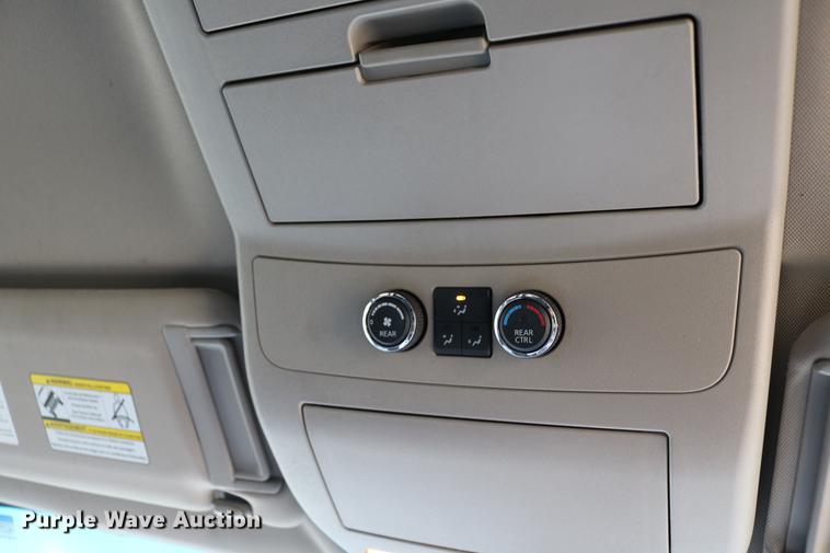 image for item DC7655 2008 Nissan Armada SE SUV