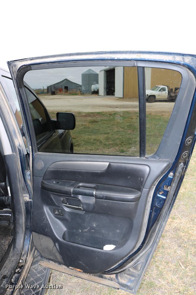 image for item DC7655 2008 Nissan Armada SE SUV