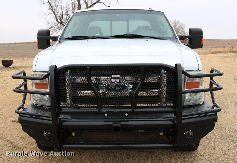 image for item DC7656 2008 Ford F350 Super Duty Crew Cab pickup truck
