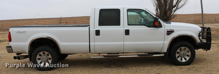 image for item DC7656 2008 Ford F350 Super Duty Crew Cab pickup truck
