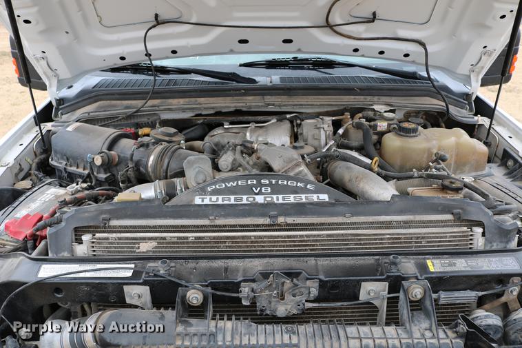 image for item DC7656 2008 Ford F350 Super Duty Crew Cab pickup truck