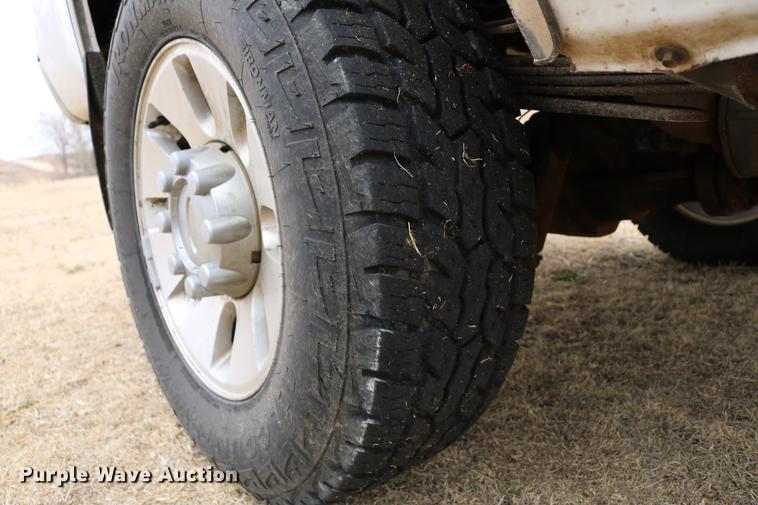 image for item DC7656 2008 Ford F350 Super Duty Crew Cab pickup truck