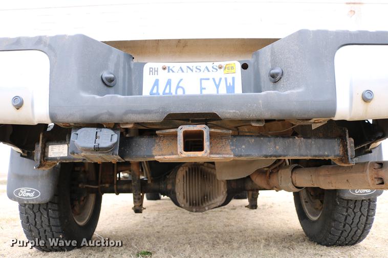 image for item DC7656 2008 Ford F350 Super Duty Crew Cab pickup truck