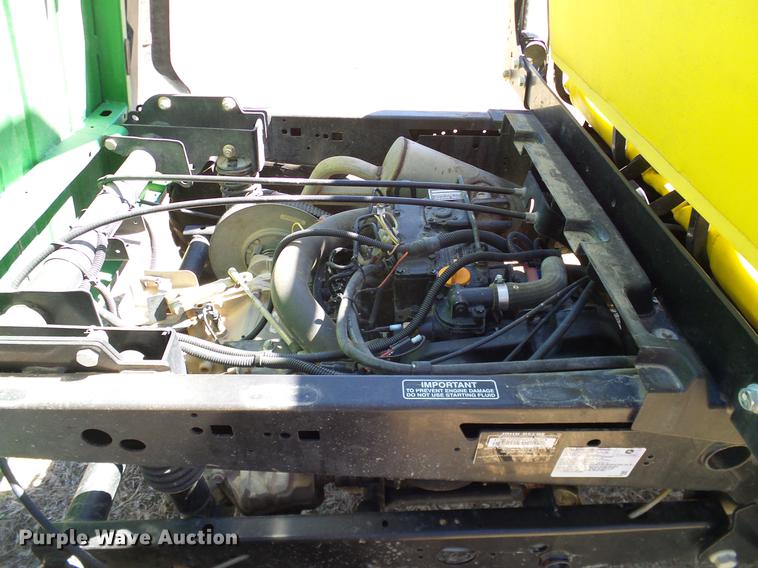 image for item DD1342 2013 John Deere Gator HPX UTV