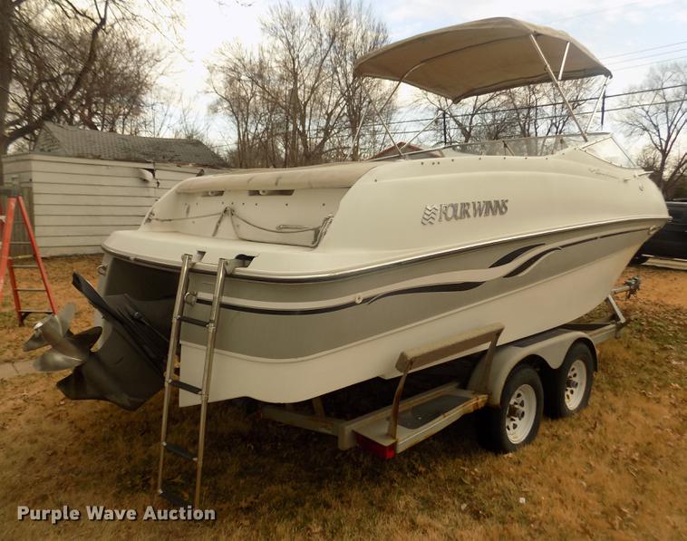 image for item DD2806 1999 Four Winns Sundowner boat