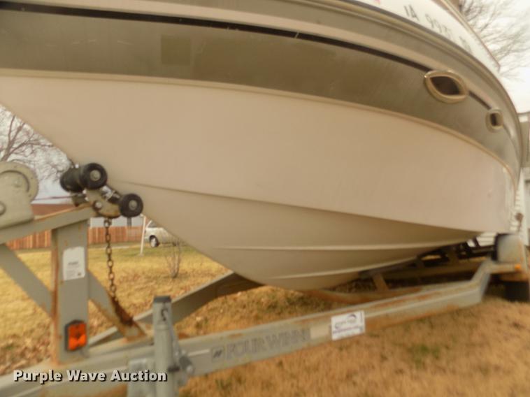 image for item DD2806 1999 Four Winns Sundowner boat