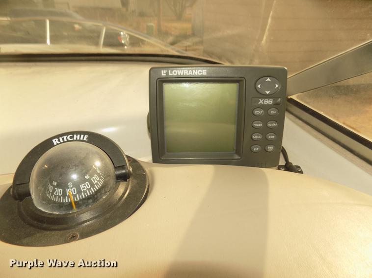 image for item DD2806 1999 Four Winns Sundowner boat