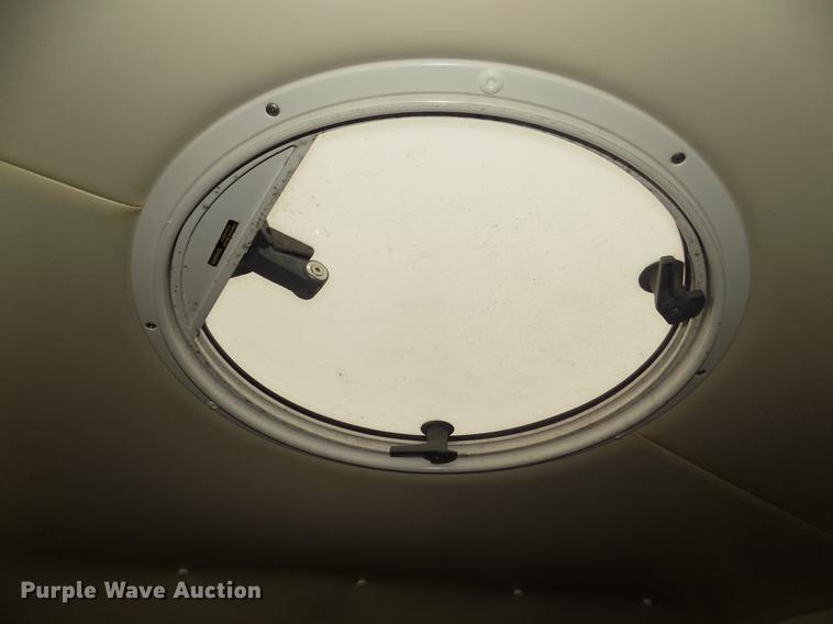 image for item DD2806 1999 Four Winns Sundowner boat