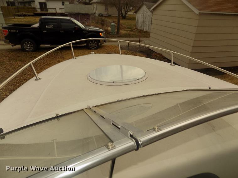 image for item DD2806 1999 Four Winns Sundowner boat