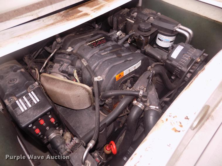 image for item DD2806 1999 Four Winns Sundowner boat