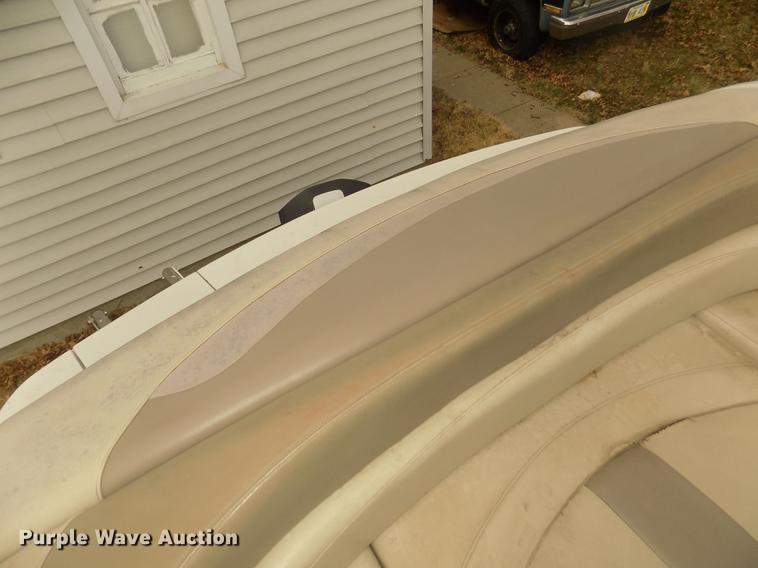 image for item DD2806 1999 Four Winns Sundowner boat