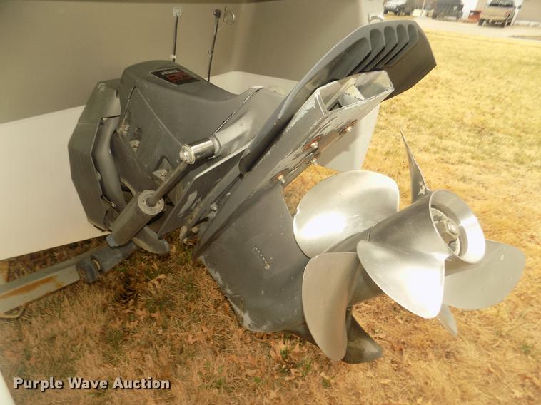 image for item DD2806 1999 Four Winns Sundowner boat