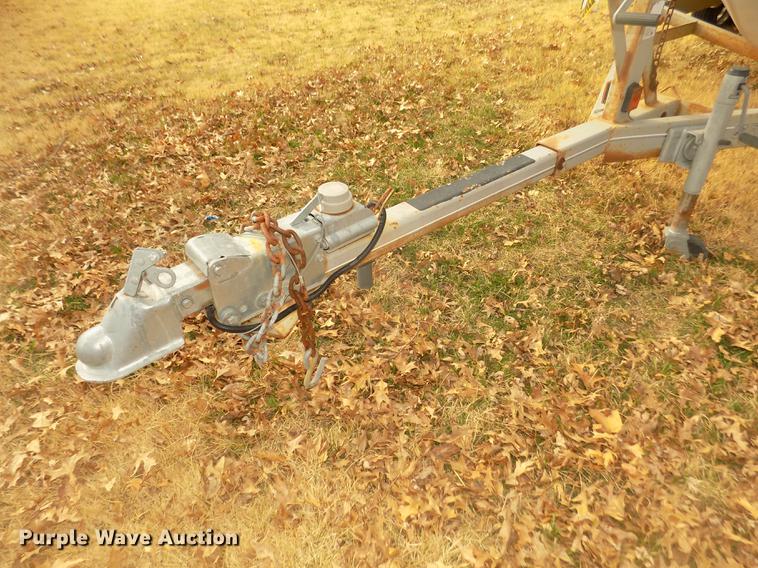 image for item DD2806 1999 Four Winns Sundowner boat