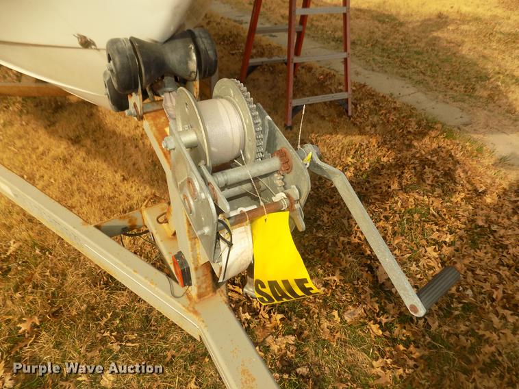 image for item DD2806 1999 Four Winns Sundowner boat