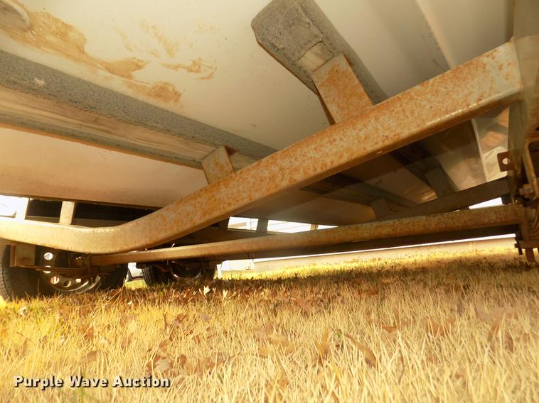 image for item DD2806 1999 Four Winns Sundowner boat