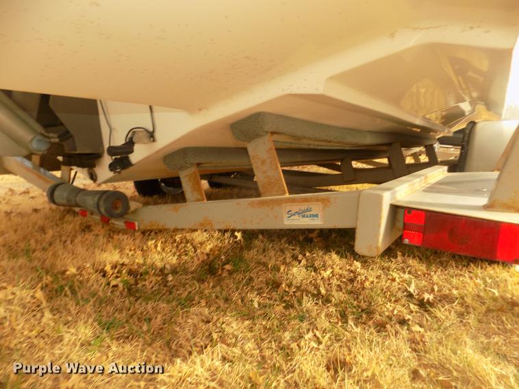 image for item DD2806 1999 Four Winns Sundowner boat