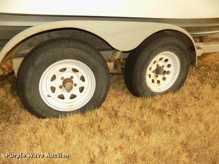 image for item DD2806 1999 Four Winns Sundowner boat