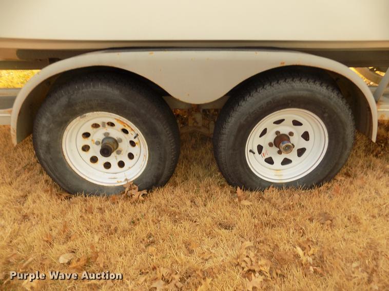 image for item DD2806 1999 Four Winns Sundowner boat