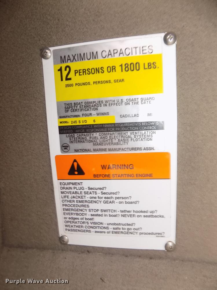 image for item DD2806 1999 Four Winns Sundowner boat