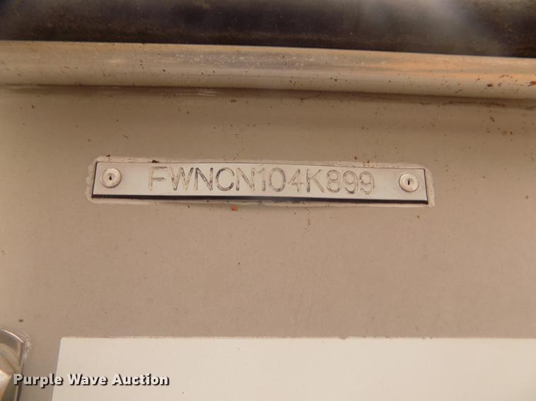 image for item DD2806 1999 Four Winns Sundowner boat