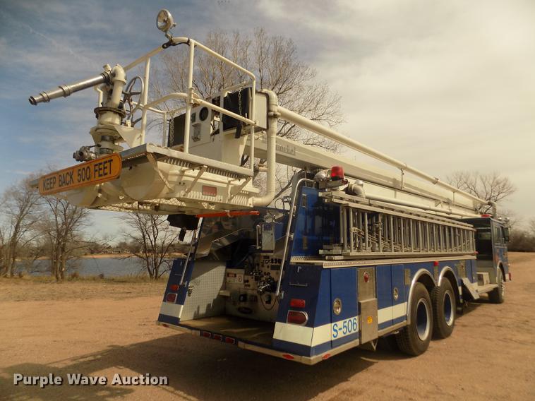 image for item DD2815 1989 Pierce Arrow bucket fire truck