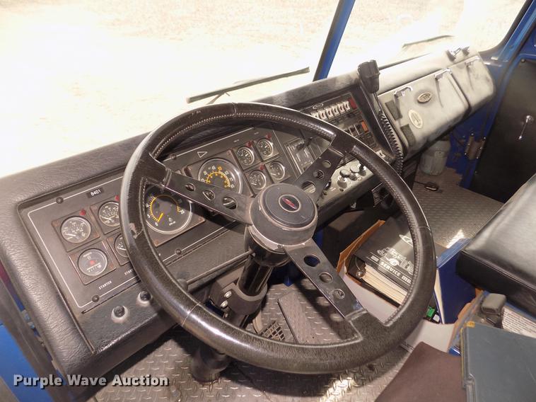 image for item DD2815 1989 Pierce Arrow bucket fire truck