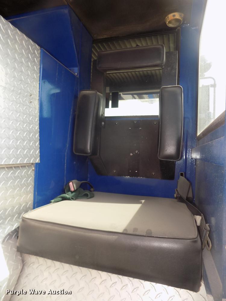 image for item DD2815 1989 Pierce Arrow bucket fire truck