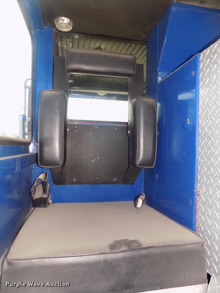 image for item DD2815 1989 Pierce Arrow bucket fire truck