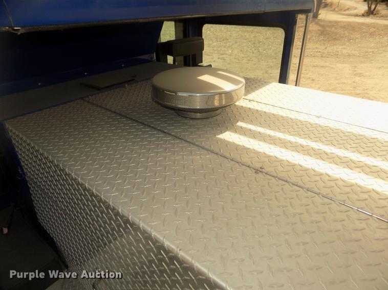 image for item DD2815 1989 Pierce Arrow bucket fire truck