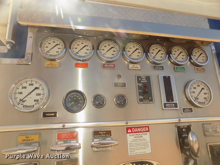 image for item DD2815 1989 Pierce Arrow bucket fire truck