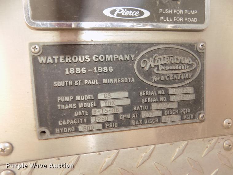 image for item DD2815 1989 Pierce Arrow bucket fire truck